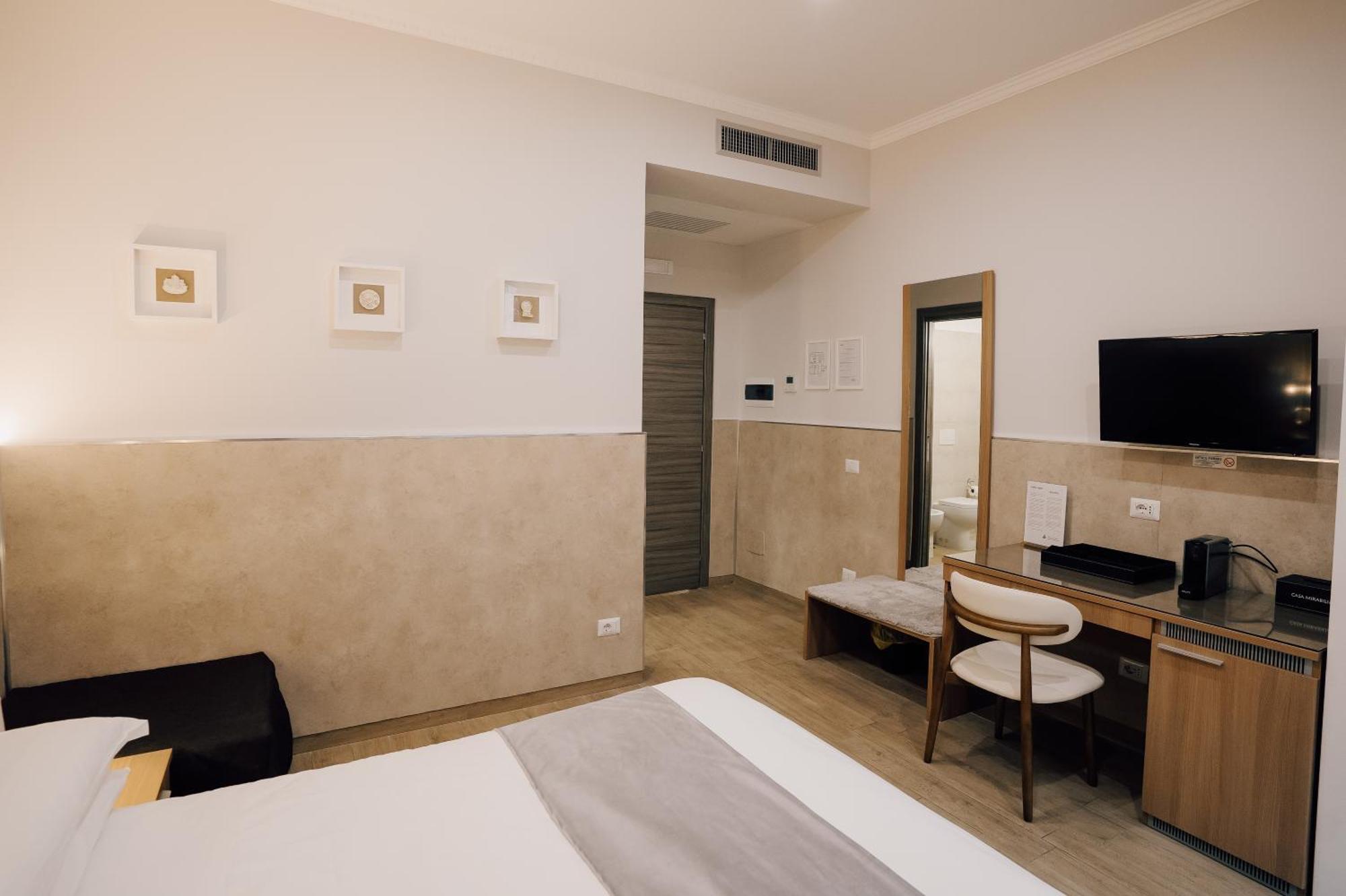 Casa Mirabilia Hotel Rome Exterior photo